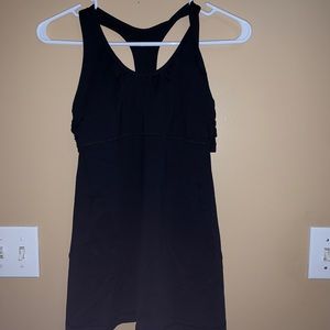 Lululemon workout shirt